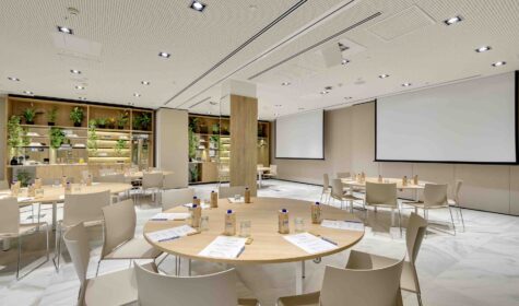 Equipar un salón de eventos